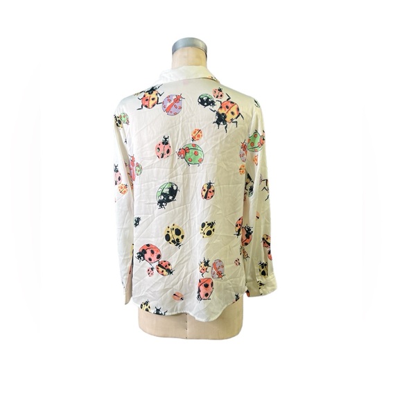 ModCloth L ladybug print button down blouse - Picture 2 of 6